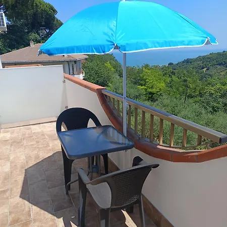 B E B House Relax 3* Silvi Paese